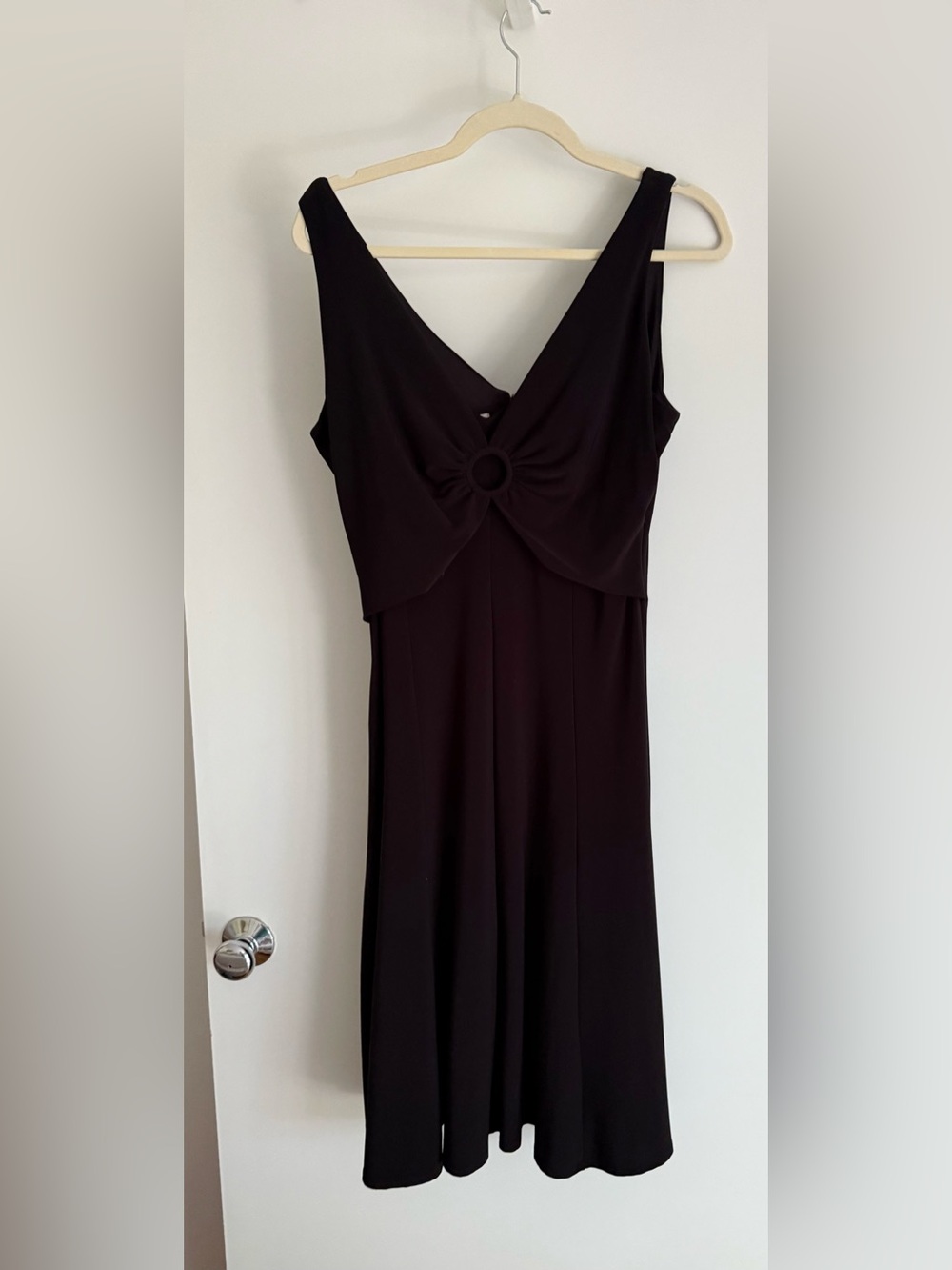 Evan-Picone Black O-Ring V-Neck Sleeveless A-Line Dress Size 10